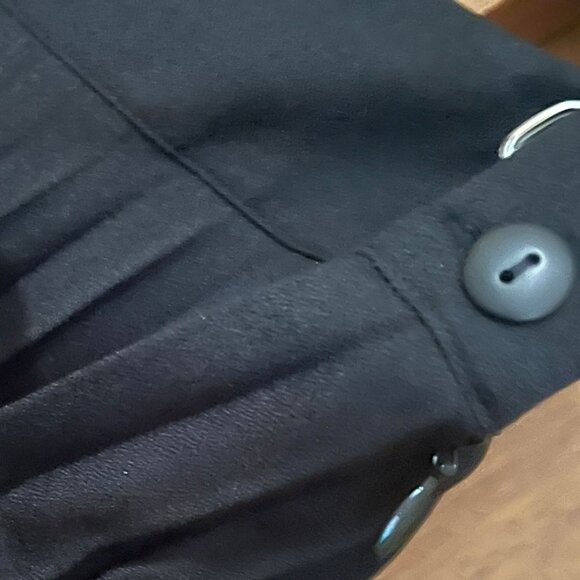 Black Knife Pleated Maxi Skirt - Picture 5 of 6